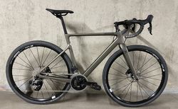 CANNONDALE SuperSix EVO SE | RaceGravel mit SRAM AXS 2x12 | velomarkt.ch