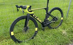 Auffälliges High-End Aero Rennvelo | Cube Aero Karbon | velomarkt.ch