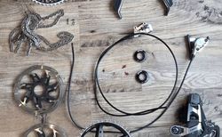 SRAM Red XPLR AXS 13-Gang Wireless Gruppe/Gravel | SRAM Red XPLR AXS 13-Gang Wireless Gruppe/Gravel | velomarkt.ch