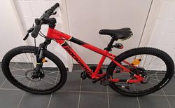 Kindervelo 24 Zoll MTB Rockrider ST 900 – Sehr guter Zustand | Rockrider ST 900 – Kinder-Mountainbike (24 Zoll) | velomarkt.ch