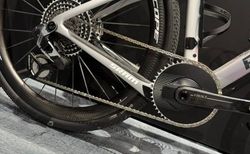Komplette SRAM RED XPLR AXS Gravel Group 1x13 | Super Zustand | Mit Powermeter | Neupreis 4‘500.- | velomarkt.ch