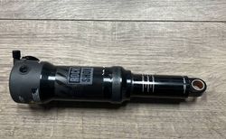 Rockshox Super Deluxe Select+ 205×60 Trunnion Dämpfer | RS-DLX-SEL-B2 - 29T16870048 | velomarkt.ch