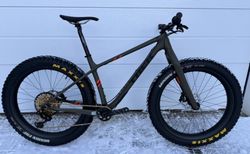 Trek Farley Fatbike Carbon custom build | 10kg leichtes Fatbike Grösse L | velomarkt.ch