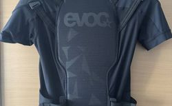 EVOC Bike Protector Jacket Pro 2024, (schwarz kaufen in Zürich #2 | velomarkt.ch