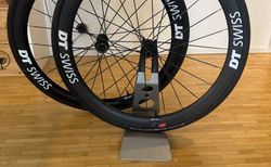 DT SWISS ERC 1100 45mm inkl Schwalbe pro one | Carbon Laufradsatz Rennrad | velomarkt.ch