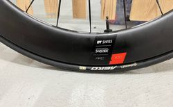 DT Swiss ARC 1100 DICUT 62 Carbon Disc Center Lock 28" Laufradsatz kaufen in Zurigo #5 | velomarkt.ch