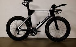 Canyon Speedmax CF SLX 9.0 LTD 2019 | Verkaufe mein 2019 Canyon Speedmax mit 1,500km | velomarkt.ch