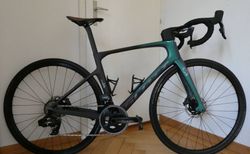 Scott Foil 10 2021 | Aerodynamisches Carbonrad mit elekt. Schaltung | velomarkt.ch