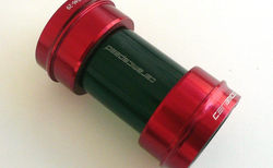 Boîtier de pédalier CERAMICSPEED PF30 PressFit Coated – SRAM DUB MTB – 46/29 – Rouge – NEUF kaufen in Wallis #3 | velomarkt.ch