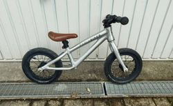 Early Rider 12" Laufrad/leicht/Carbon Lenker /fahrbereit kaufen in Argovia #2 | velomarkt.ch