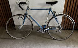 Vintage Rennvelo | gut für für Stadtgebrauch mit Gepäckträger | velomarkt.ch