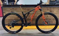ROCKY MOUNTAIN ELEMENT BC CARBON 90 | Leichtes Mountainbike - Frisch ab Service (Jan26) | velomarkt.ch