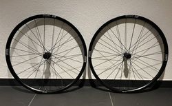 DT Swiss 1400 SPLINE db 24 | Karbon-Laufradsatz Gravel/Strasse | velomarkt.ch