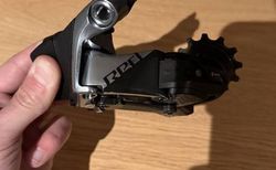 SRAM Red AXS | Front and Rear Derailleurs | velomarkt.ch