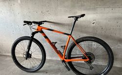 Cannondale F-Si Carbon Hardtail | Cannondale Mountainbike fsi custom | velomarkt.ch