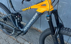 Mondraker Crafty Race 2025 schwarz/gelb kaufen in Argovia #5 | velomarkt.ch