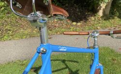 «Edelrad» - Schöner Lowrider mit Holz- und Leder- Details! | #leder #holz #edel #brooks | velomarkt.ch