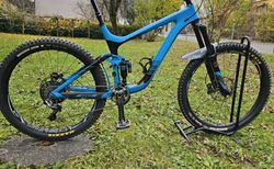 Giant Reign Advanced 0 | Giant Reign Advanced 0 mit Akira Tuning und Upgrad | velomarkt.ch