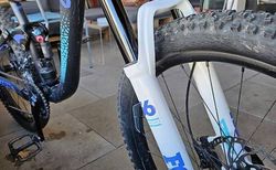 Liv Hail 2 LTD: Enduro Mountainbike vollgefedert, Grösse M kaufen in Berna #4 | velomarkt.ch