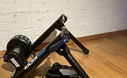 Wahoo KICKER Snap | Smart Rollentrainer | velomarkt.ch