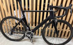 Canyon Aeroad CF – Dura Ace Di2 – Zipp 303 | Sehr schnelles und leichtes Canyon Aeroad CF Carbo | velomarkt.ch