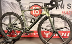 Factor OSTRO Gravel Premium Package+Weehls kaufen in Lucerne #1 | velomarkt.ch