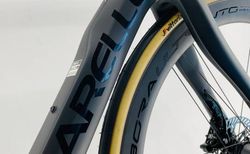 Pinarello Dogma F 2025, BoB | Mit Campagnolo Austattung | velomarkt.ch