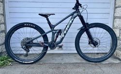 Trek Slash 9.8 GX AXS Gen 5 kaufen in Berne #1 | velomarkt.ch