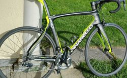 Pinarello Dogma F10 | DuraAce 9150 Di2 | velomarkt.ch