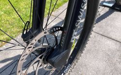 ARC8 EXTRA in schwarz Glanz mit 160mm Federweg (v/h) kaufen in Schwyz #4 | velomarkt.ch