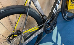 Factor Ostro VAM Disc Shimano Ultegra DT Swiss Laufräder kaufen in Basel-Stadt #2 | velomarkt.ch