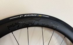 NEU Vision Metron SL45 Carbon Laufradsatz 45mm – inkl. Pirelli P ZERO Race TLR RS 30 mm + Kassette 11–34 kaufen in Berne #2 | velomarkt.ch