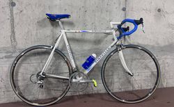 Vintage Rennvelo Pinarello Vuelta | Pinarello Vuelta (CrMo) mit Campagnolo Chorus | velomarkt.ch
