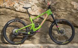 Santa Cruz Nomad V5 Carbon C - XT / Coil - Grösse L - Top Zustand | Santa Cruz Nomad 5 Carbon XT Grösse L Top Zustand | velomarkt.ch
