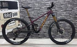 Pivot Trailcat LT 29", LG, Pro XT Di2 LG doctor purple midnight |  | velomarkt.ch