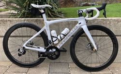 Rennrad Pinarello weiss Dogma F10 Disc kaufen in Thurgovie #2 | velomarkt.ch