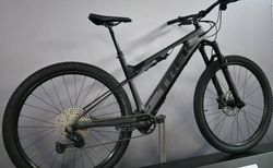 Trek E-Caliber 9.6 Carbon XT 18.45 kg L kaufen in St. Gallen #2 | velomarkt.ch