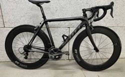 Scott Addict R1 Carbon mit DT Swiss ARC 1100 & Dura Ace | Scott Addict R1 - 7kg | velomarkt.ch