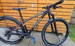 Jaison Lenzerheide, 27.5":  Top Qualität, Leichtegewicht Kids CC HT, mit  Dropper Post | Leicht, hochwertiges CC HT, super zustand | velomarkt.ch