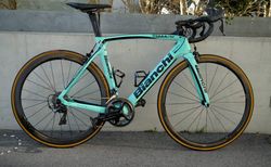 Bianchi Oltre XR4 (2019) - T. 57 - Dura-Ace 11v - Enve SES | Bianchi Oltre XR4 T. 57 – Cassette & chaîne neuves | velomarkt.ch