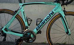 Bianchi Oltre XR4 (2019) - T. 57 - Dura-Ace 11v - Enve SES kaufen in Vaud #4 | velomarkt.ch