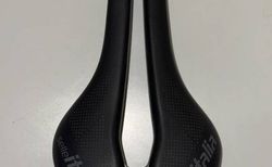 Selle Italia Flite Boost Superflow Kit Carbonio S3 | Carbonsattel mit 135mm Breite | velomarkt.ch