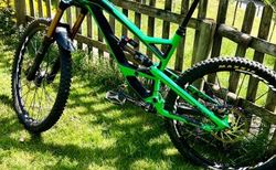 YT INDUSTRIES CAPRA CF PRO RACE CARBON | Top Enduro/Trail Bike (Grösse M) | velomarkt.ch