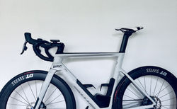 BMC Timemachine Road 01 – SRAM Force AXS – DT Swiss ARC 1100 DICUT 62 mm Carbon | BMC Timemachine R01 Rennvelo SRAM Force AXS und DT | velomarkt.ch