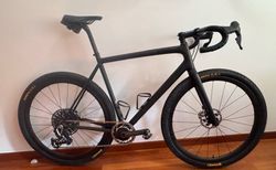 Specialized Crux Gravel 58 | Sram Red + Roval terra | velomarkt.ch