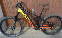Elektrovelo E-Bike Trek Rail 9.8 GX AXS Gen3 Grösse L Black/Marigold/Red kaufen in Zürich #2 | velomarkt.ch