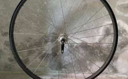 DT Hügi Vorderrad 26" | Mavic 121 SUP Ceramic | 90er Kult kaufen in Zürich #2 | velomarkt.ch