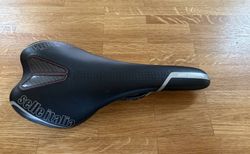 Selle Italia SLR Kit Carbonio Black 125 g | Leichter Selle Italia Sattel | velomarkt.ch