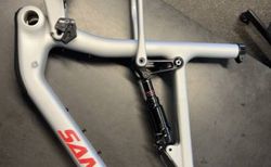 Santa Cruz Blur CC Gr.L Matte Silver kaufen in St. Gallen #5 | velomarkt.ch