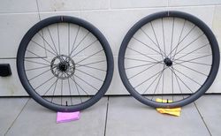 Reserve 40/44 Gravel Laufradsatz – DT Swiss 350 Naben – ~800 km | Reserve 40/44 Gravel Laufradsatz | velomarkt.ch